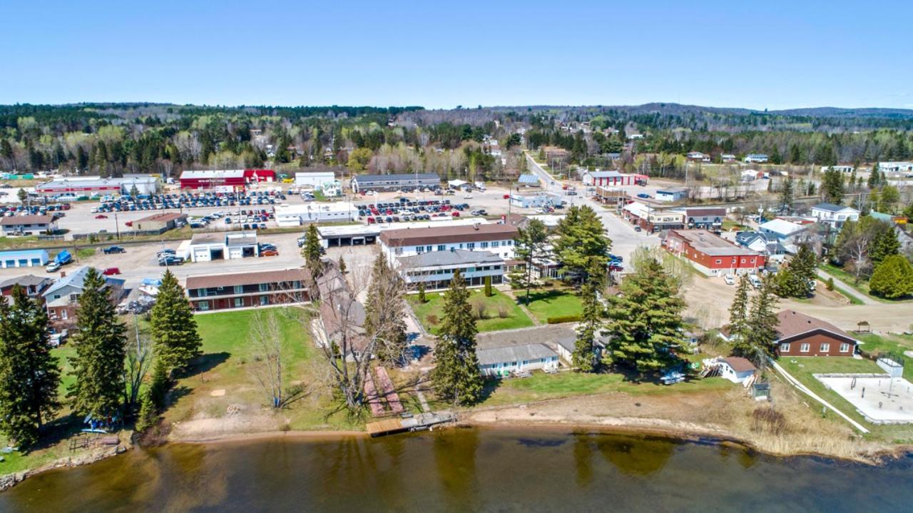 Caswell Resort Sundridge Exterior foto